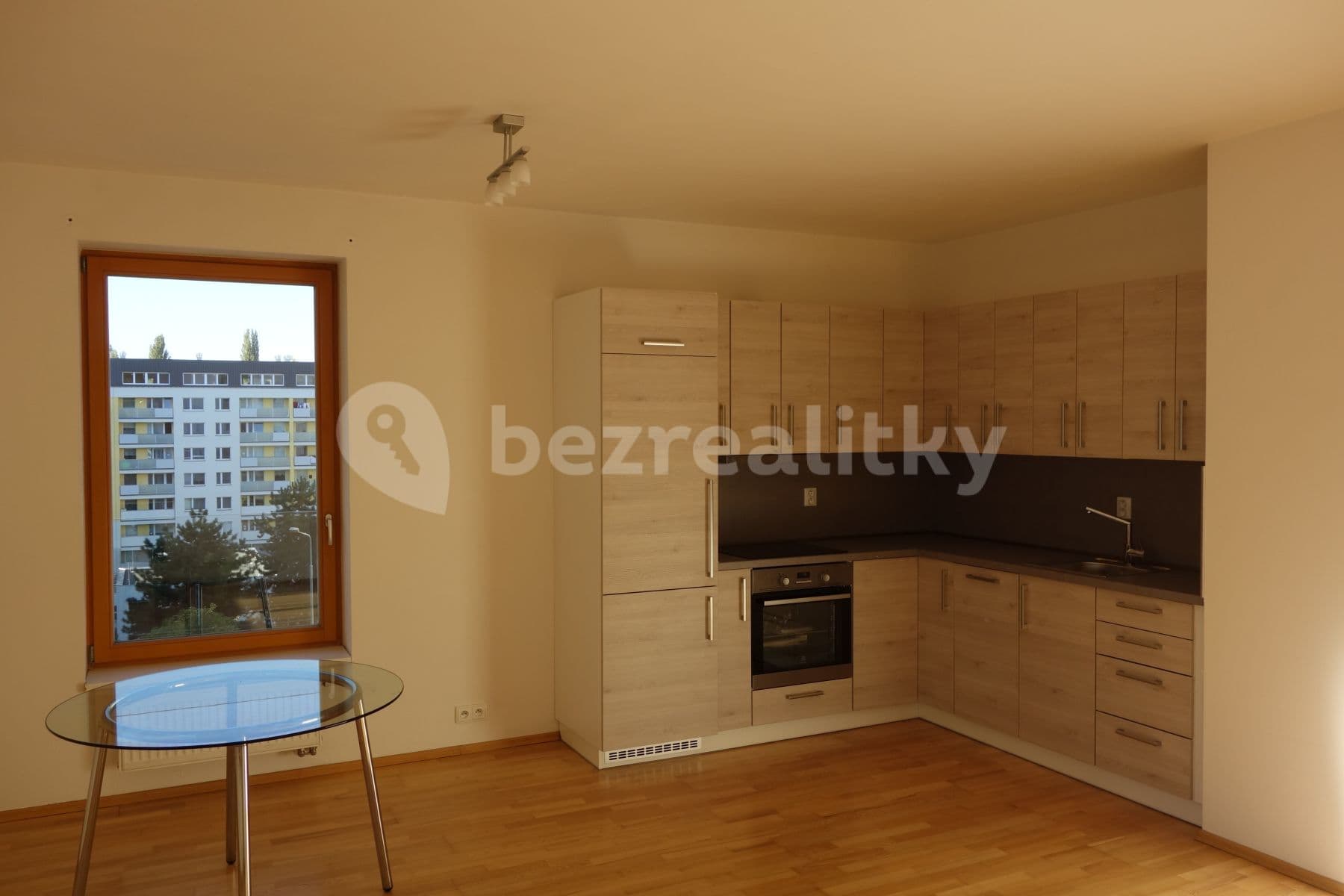1 bedroom with open-plan kitchen flat to rent, 55 m², Jeseniova, Prague, Prague 1 bedroom with open-plan kitchen flat to rent, 55 m², Jeseniova, Prague, Prague