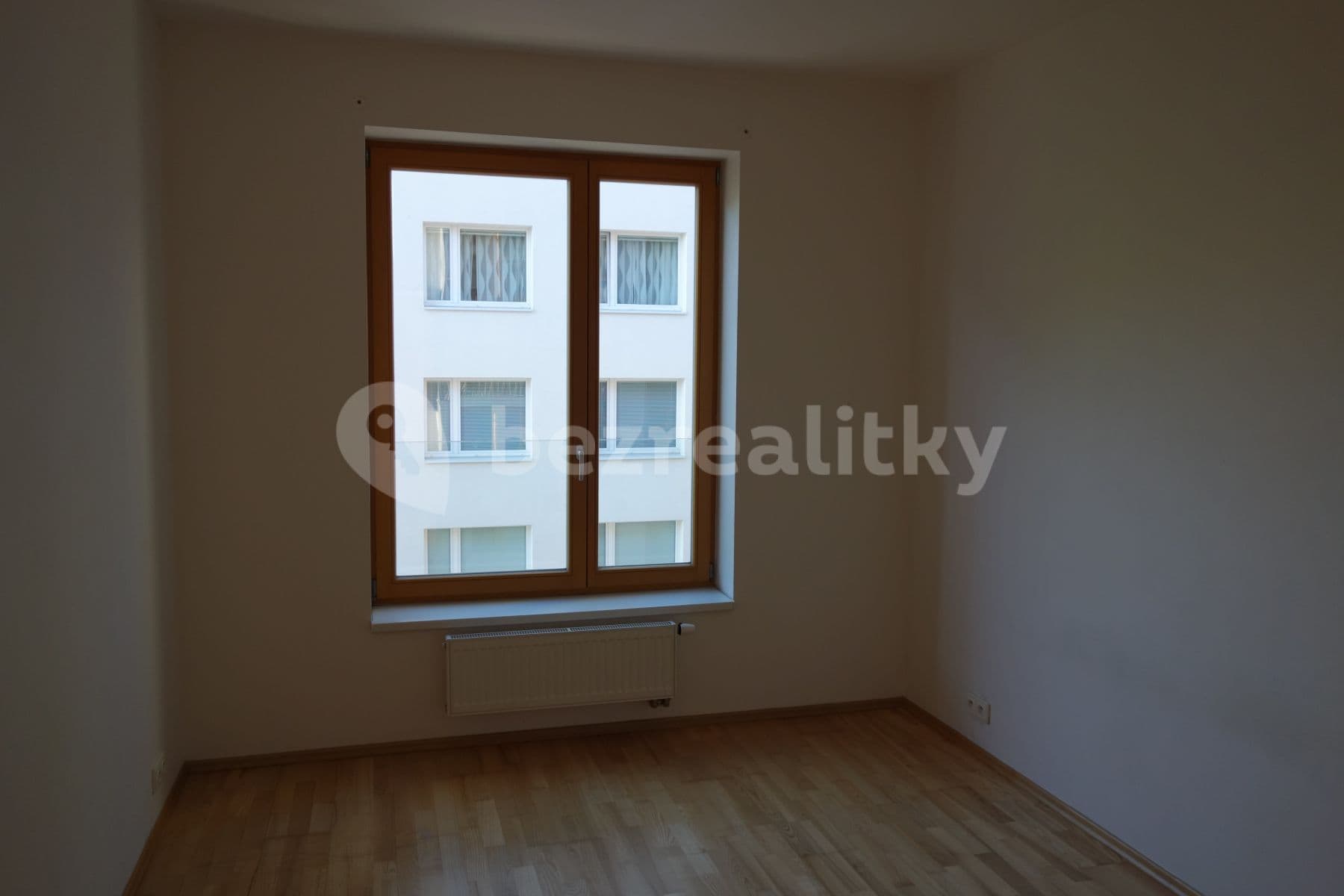 1 bedroom with open-plan kitchen flat to rent, 55 m², Jeseniova, Prague, Prague 1 bedroom with open-plan kitchen flat to rent, 55 m², Jeseniova, Prague, Prague