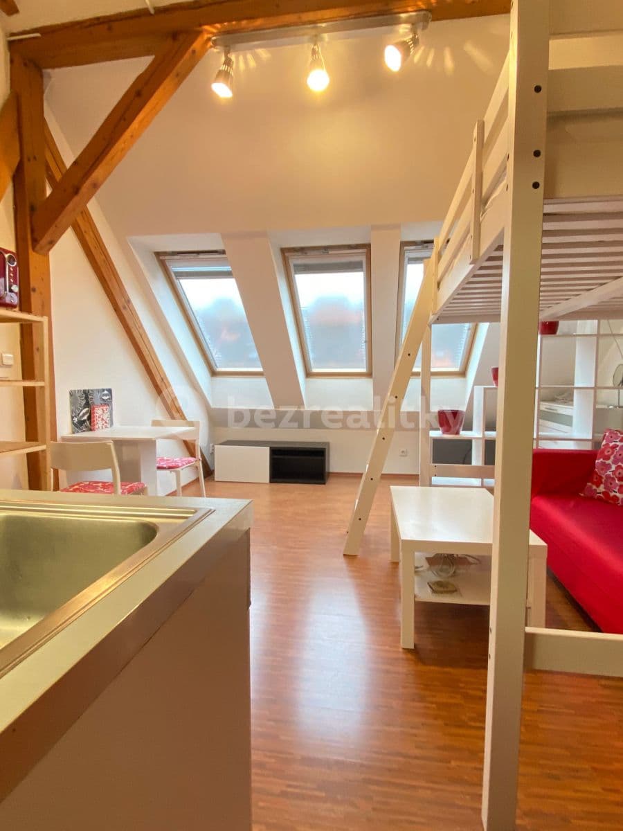 Small studio flat to rent, 26 m², Biskupcova, Prague, Prague Small studio flat to rent, 26 m², Biskupcova, Prague, Prague