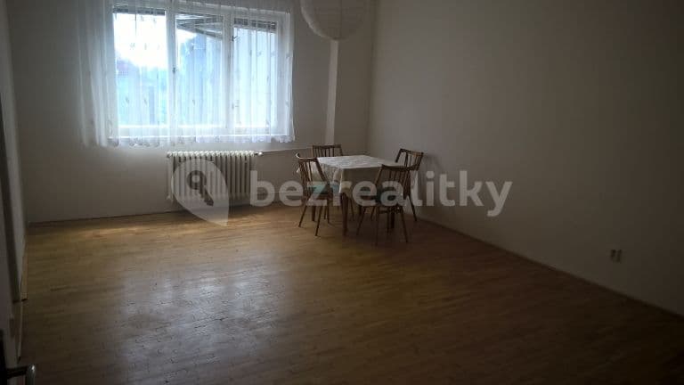 1 bedroom with open-plan kitchen flat to rent, 52 m², Bulharská, Prague, Prague 1 bedroom with open-plan kitchen flat to rent, 52 m², Bulharská, Prague, Prague
