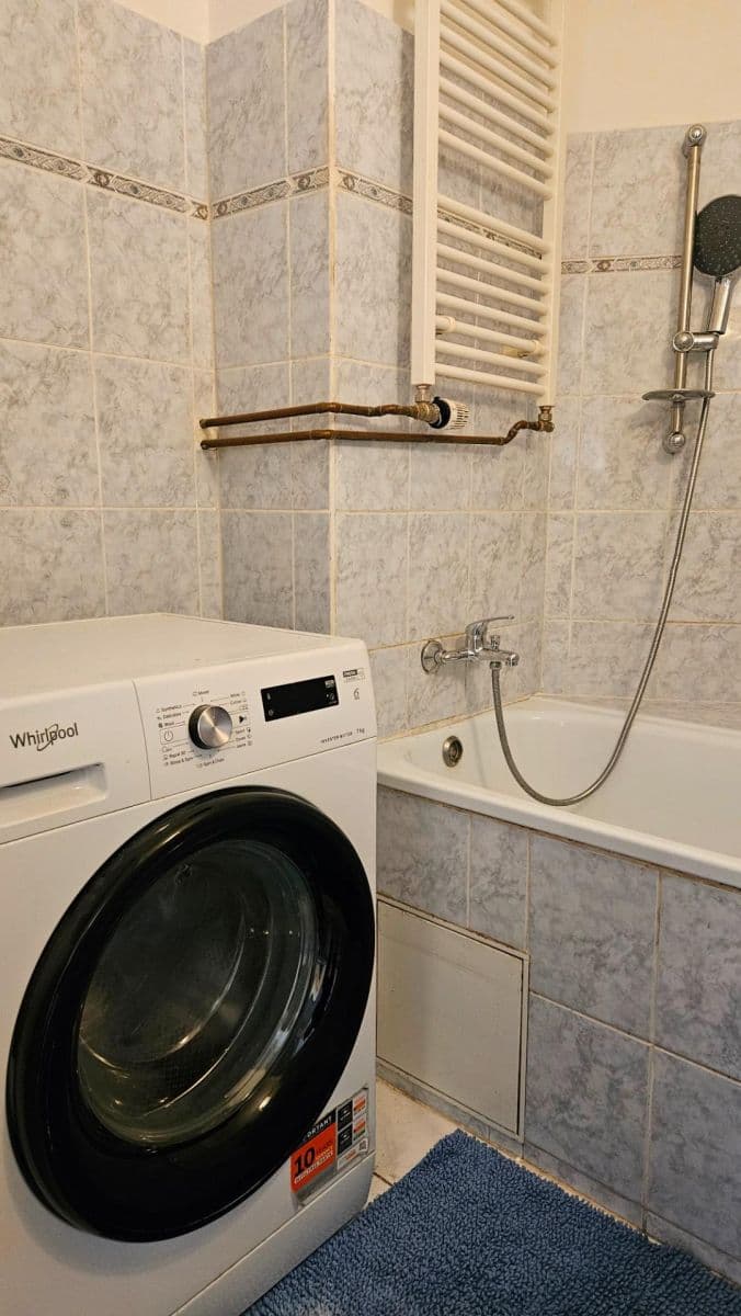 3 bedroom flat to rent, 68 m², Na Sypkém, Prague, Prague 3 bedroom flat to rent, 68 m², Na Sypkém, Prague, Prague