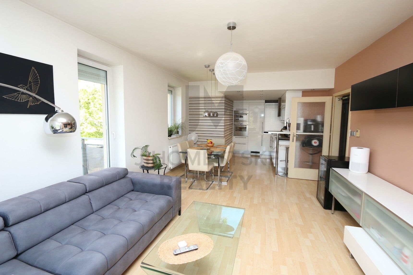 2 bedroom with open-plan kitchen flat to rent, 76 m², Rižská, Prague, Prague 2 bedroom with open-plan kitchen flat to rent, 76 m², Rižská, Prague, Prague