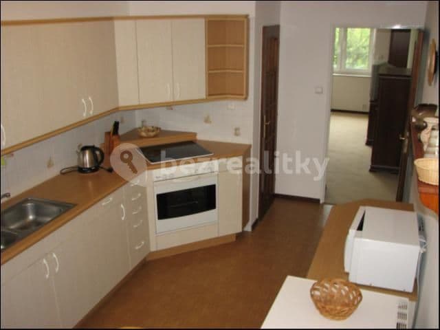 5 bedroom flat to rent, 132 m², K Ovčínu, Prague, Prague 5 bedroom flat to rent, 132 m², K Ovčínu, Prague, Prague