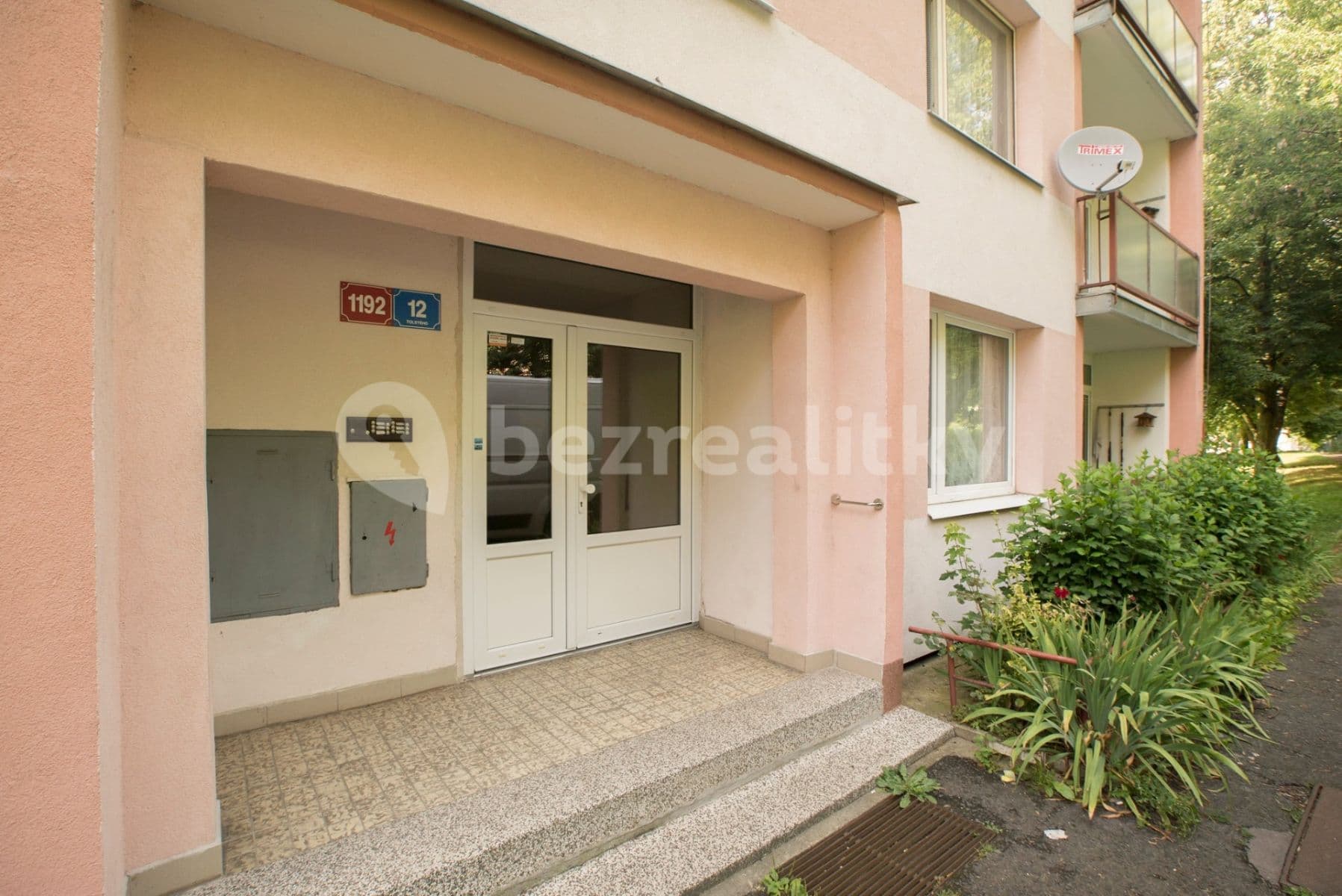 1 bedroom with open-plan kitchen flat to rent, 37 m², Tolstého, Ústí nad Labem, Ústecký Region 1 bedroom with open-plan kitchen flat to rent, 37 m², Tolstého, Ústí nad Labem, Ústecký Region