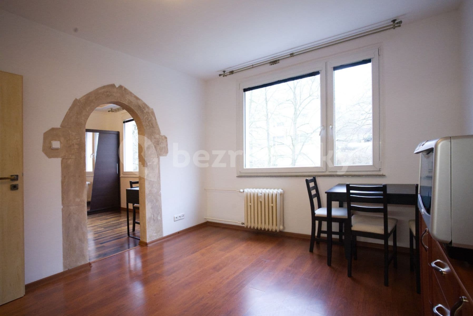 1 bedroom with open-plan kitchen flat to rent, 37 m², Tolstého, Ústí nad Labem, Ústecký Region 1 bedroom with open-plan kitchen flat to rent, 37 m², Tolstého, Ústí nad Labem, Ústecký Region