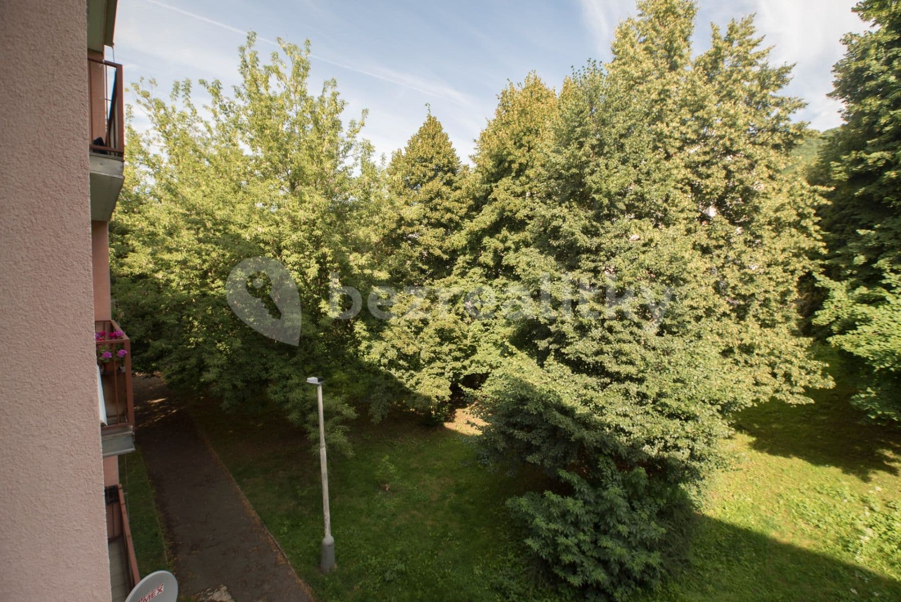 1 bedroom with open-plan kitchen flat to rent, 37 m², Tolstého, Ústí nad Labem, Ústecký Region 1 bedroom with open-plan kitchen flat to rent, 37 m², Tolstého, Ústí nad Labem, Ústecký Region