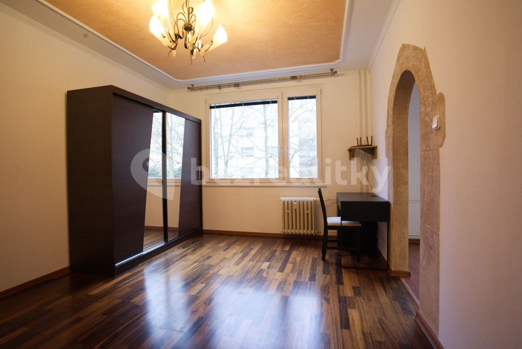 1 bedroom with open-plan kitchen flat to rent, 37 m², Tolstého, Ústí nad Labem, Ústecký Region 1 bedroom with open-plan kitchen flat to rent, 37 m², Tolstého, Ústí nad Labem, Ústecký Region