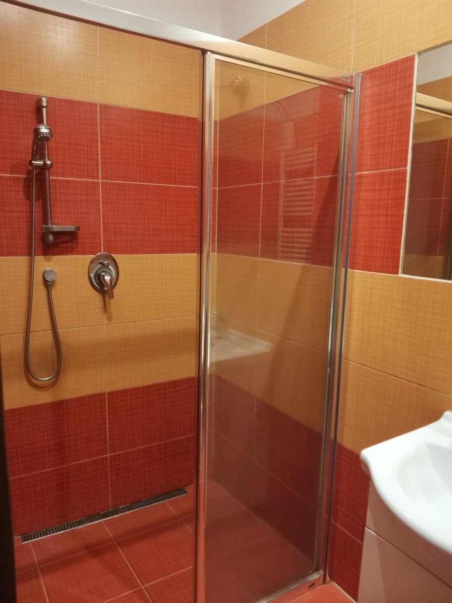 3 bedroom flat to rent, 65 m², Mrázovka, Prague, Prague 3 bedroom flat to rent, 65 m², Mrázovka, Prague, Prague