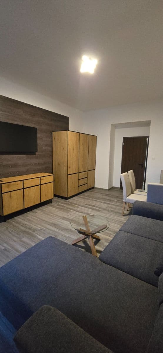 3 bedroom flat to rent, 65 m², Mrázovka, Prague, Prague 3 bedroom flat to rent, 65 m², Mrázovka, Prague, Prague