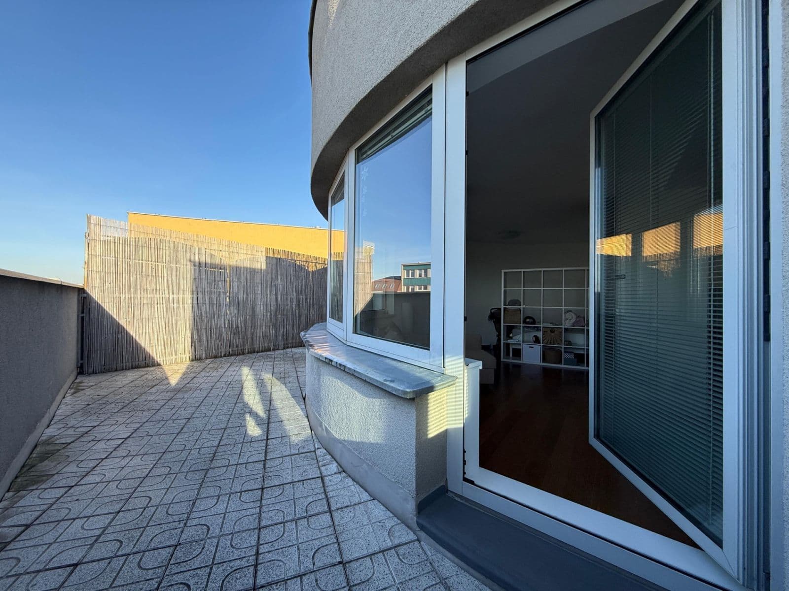 2 bedroom with open-plan kitchen flat to rent, 72 m², náměstí Míru, Kroměříž, Zlínský Region 2 bedroom with open-plan kitchen flat to rent, 72 m², náměstí Míru, Kroměříž, Zlínský Region