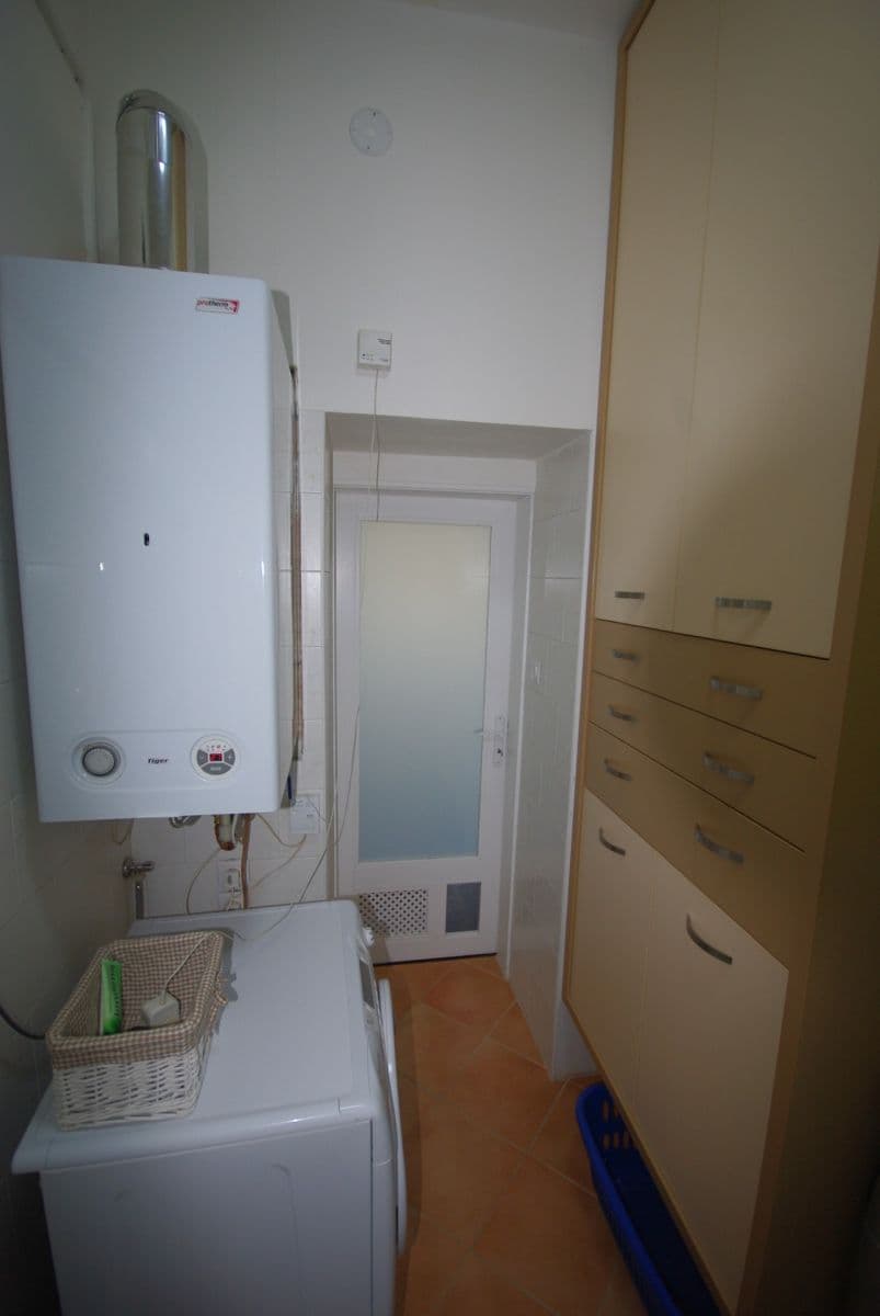 2 bedroom flat to rent, 66 m², V Mezihoří, Prague, Prague 2 bedroom flat to rent, 66 m², V Mezihoří, Prague, Prague