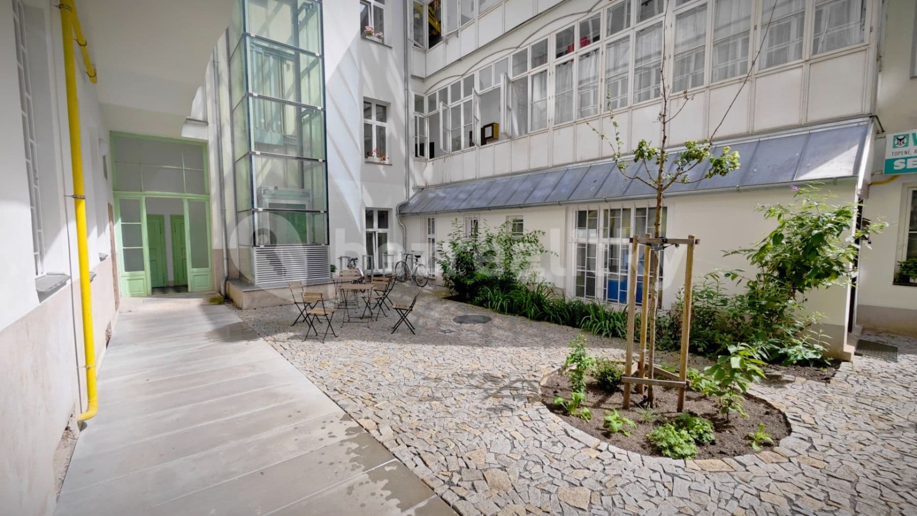 1 bedroom flat to rent, 49 m², Kamenická, Prague, Prague 1 bedroom flat to rent, 49 m², Kamenická, Prague, Prague