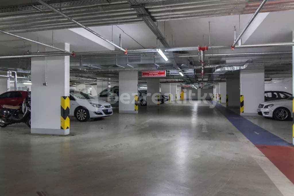 Studio flat to rent, 57 m², Olšanská, Prague, Prague Studio flat to rent, 57 m², Olšanská, Prague, Prague