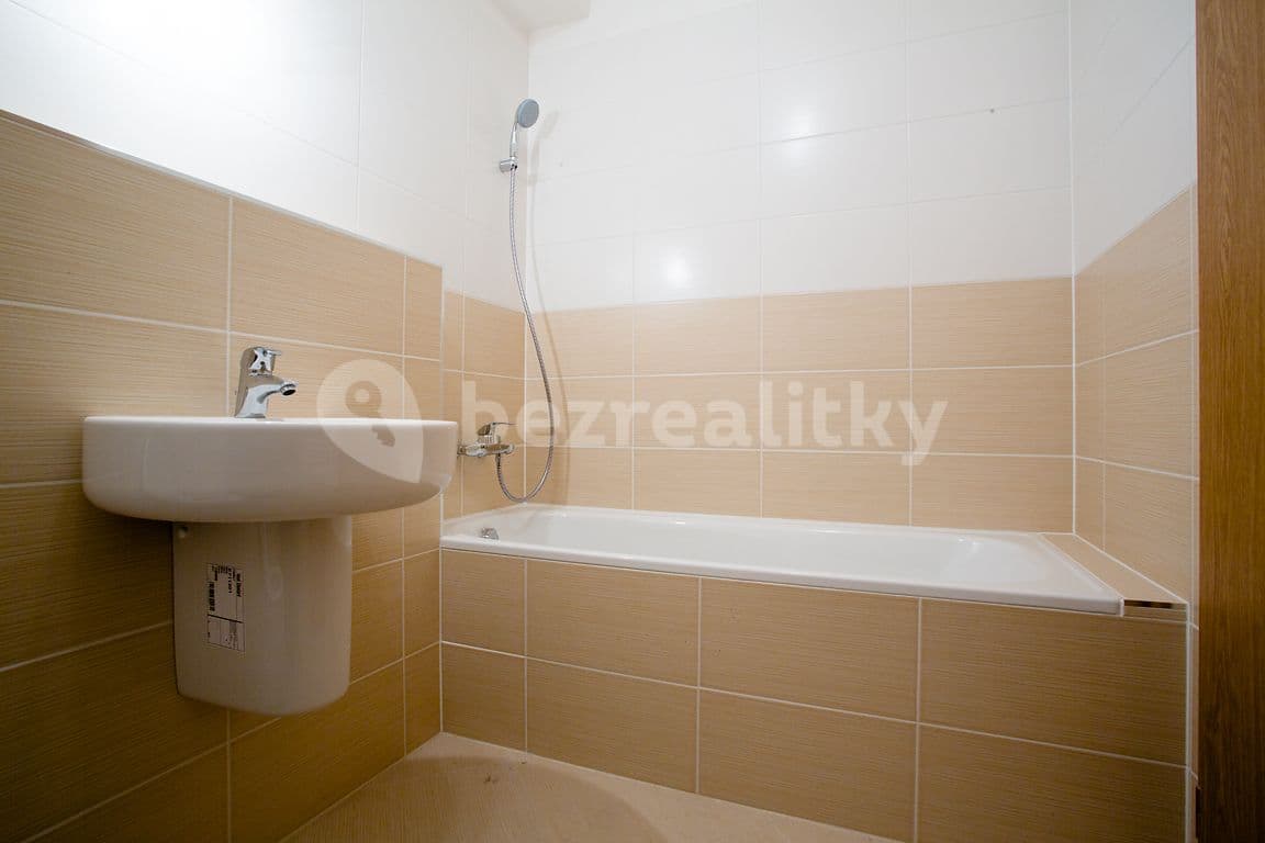 Studio flat to rent, 38 m², náměstí Junkových, Prague, Prague Studio flat to rent, 38 m², náměstí Junkových, Prague, Prague