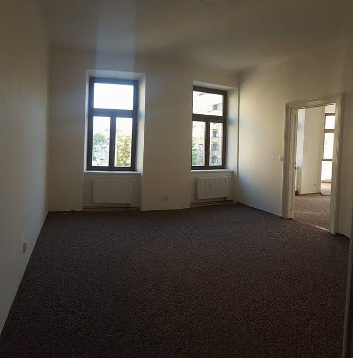 4 bedroom flat to rent, 113 m², Merhautova, Brno, Jihomoravský Region 4 bedroom flat to rent, 113 m², Merhautova, Brno, Jihomoravský Region