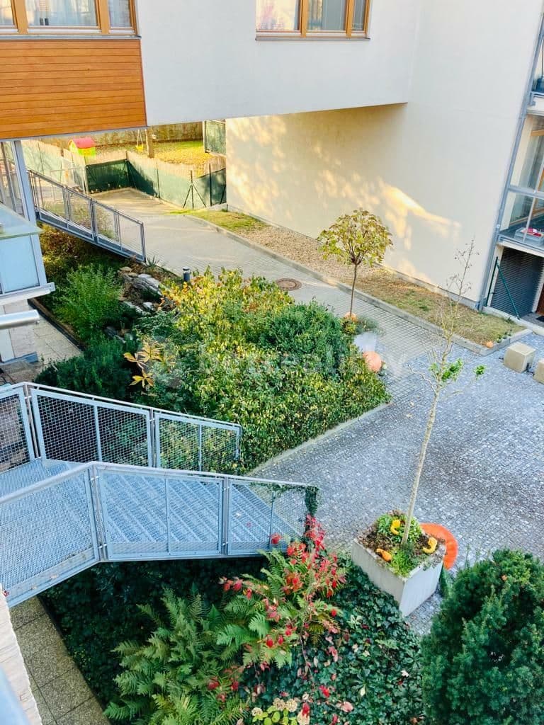 1 bedroom with open-plan kitchen flat to rent, 59 m², K Lesu, Prague, Prague 1 bedroom with open-plan kitchen flat to rent, 59 m², K Lesu, Prague, Prague