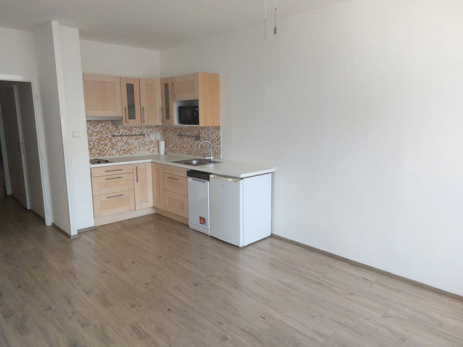 1 bedroom with open-plan kitchen flat to rent, 40 m², Leopoldova, Prague, Prague 1 bedroom with open-plan kitchen flat to rent, 40 m², Leopoldova, Prague, Prague