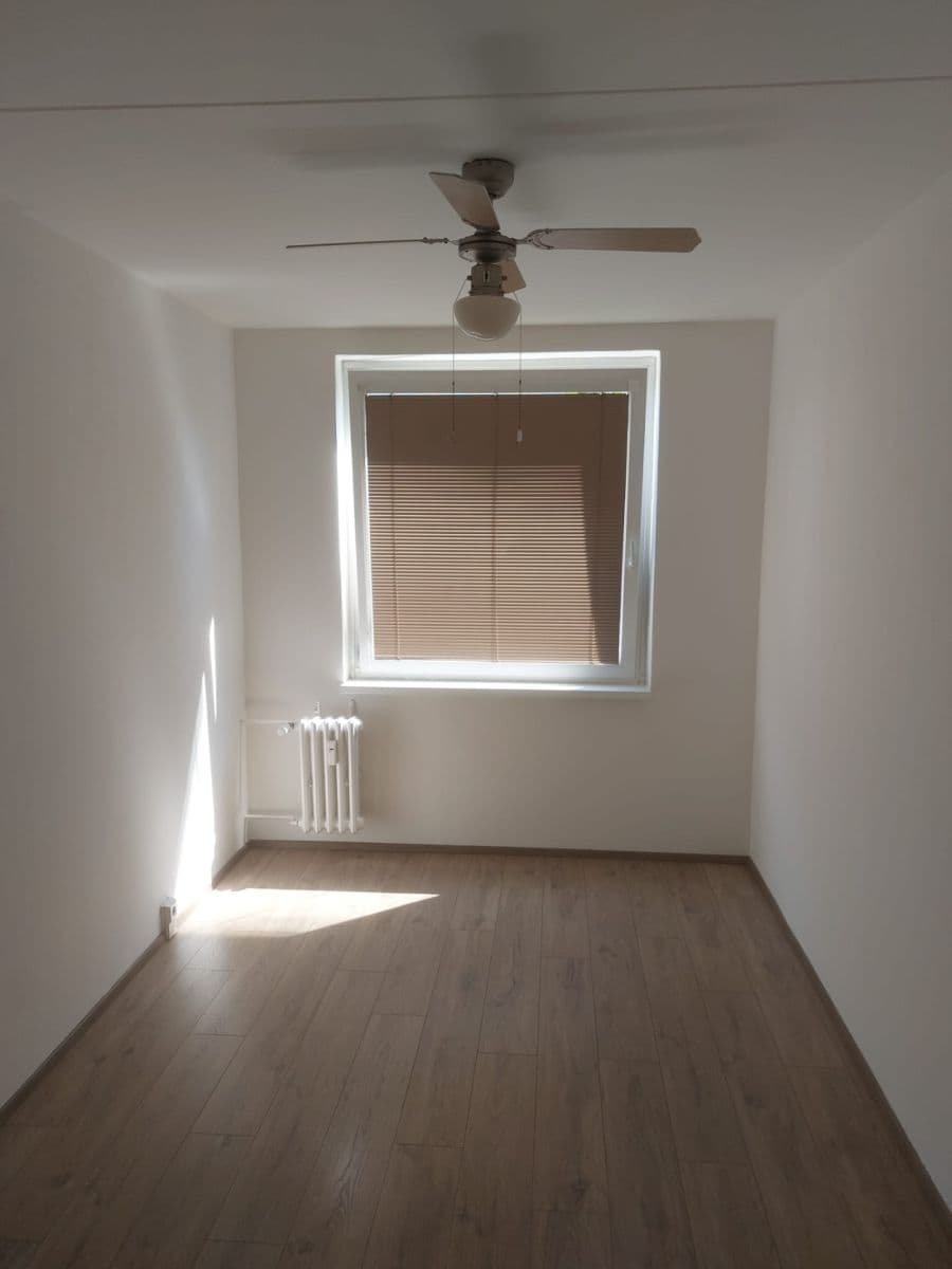 1 bedroom with open-plan kitchen flat to rent, 40 m², Leopoldova, Prague, Prague 1 bedroom with open-plan kitchen flat to rent, 40 m², Leopoldova, Prague, Prague