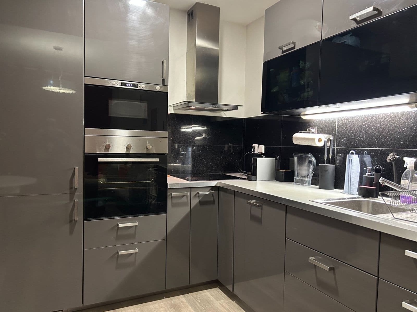1 bedroom with open-plan kitchen flat to rent, 50 m², Žateckých, Prague, Prague 1 bedroom with open-plan kitchen flat to rent, 50 m², Žateckých, Prague, Prague