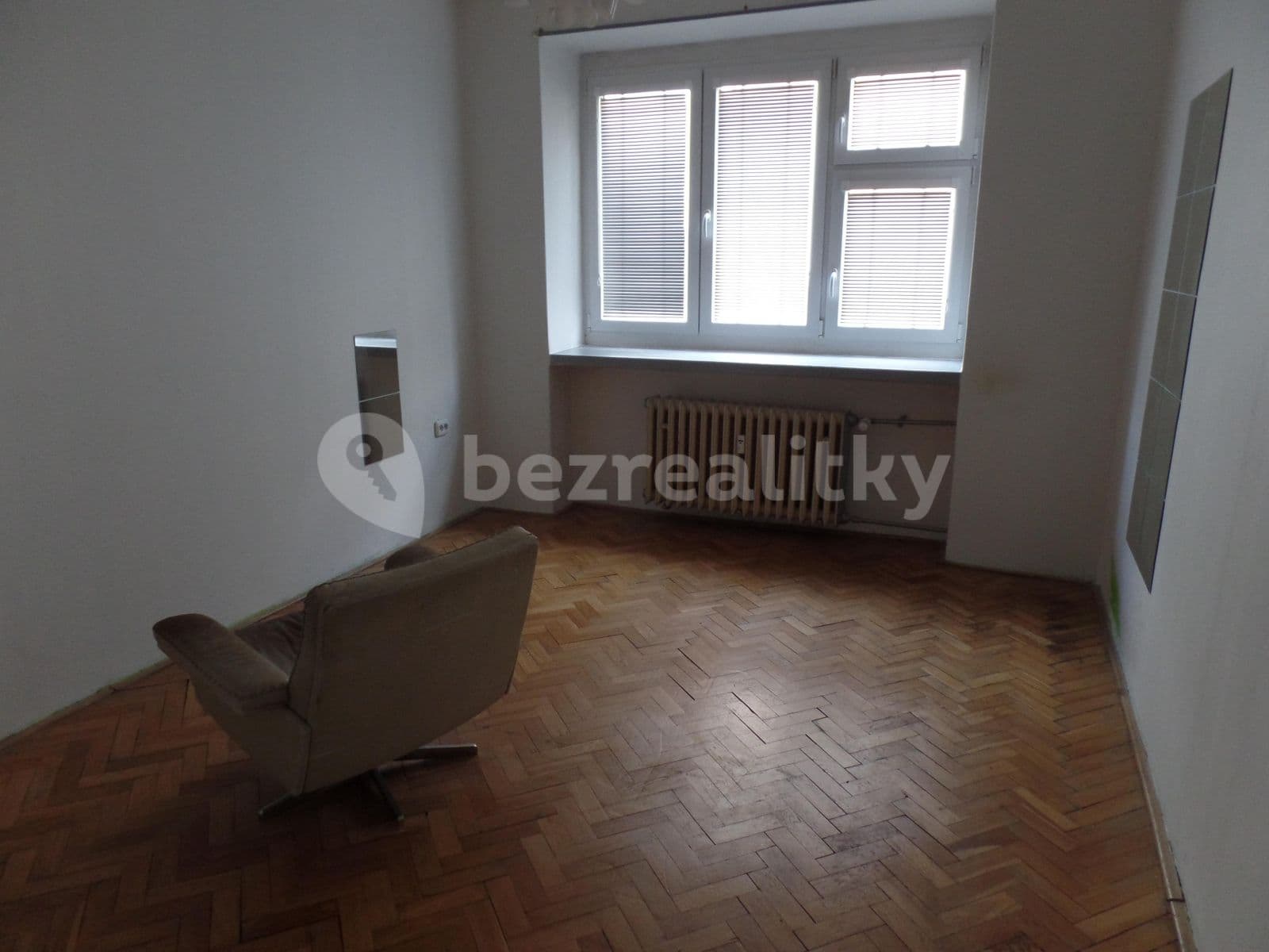 2 bedroom flat to rent, 62 m², U Svobodárny, Prague, Prague 2 bedroom flat to rent, 62 m², U Svobodárny, Prague, Prague