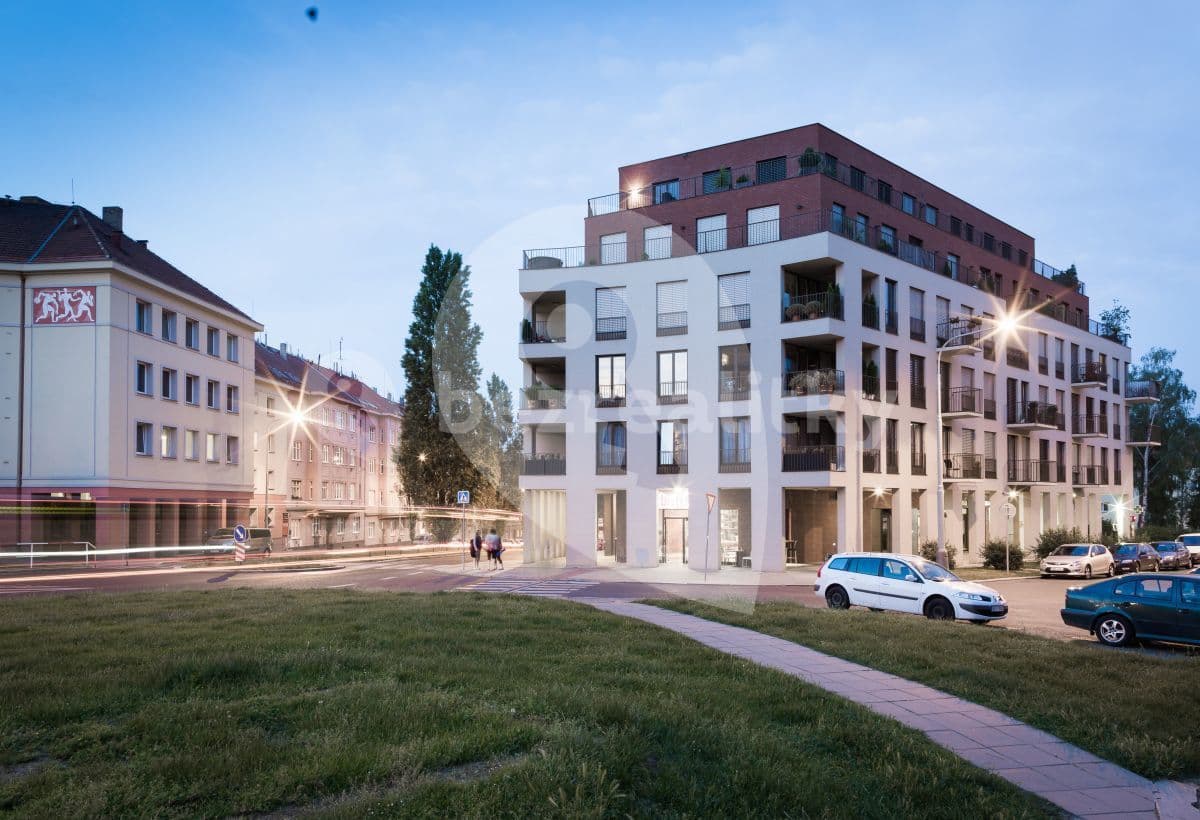 1 bedroom with open-plan kitchen flat to rent, 65 m², Bechyňova, Prague, Prague 1 bedroom with open-plan kitchen flat to rent, 65 m², Bechyňova, Prague, Prague