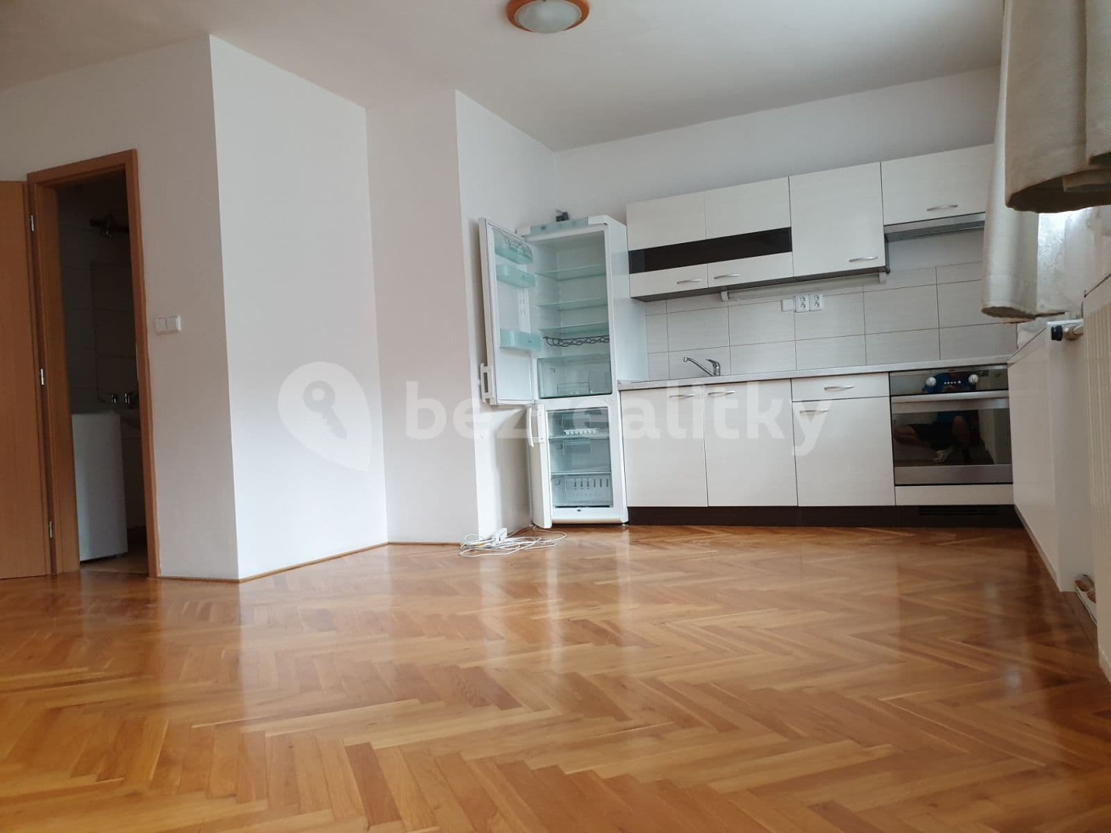 Studio flat to rent, 36 m², Viniční, Brno, Jihomoravský Region Studio flat to rent, 36 m², Viniční, Brno, Jihomoravský Region
