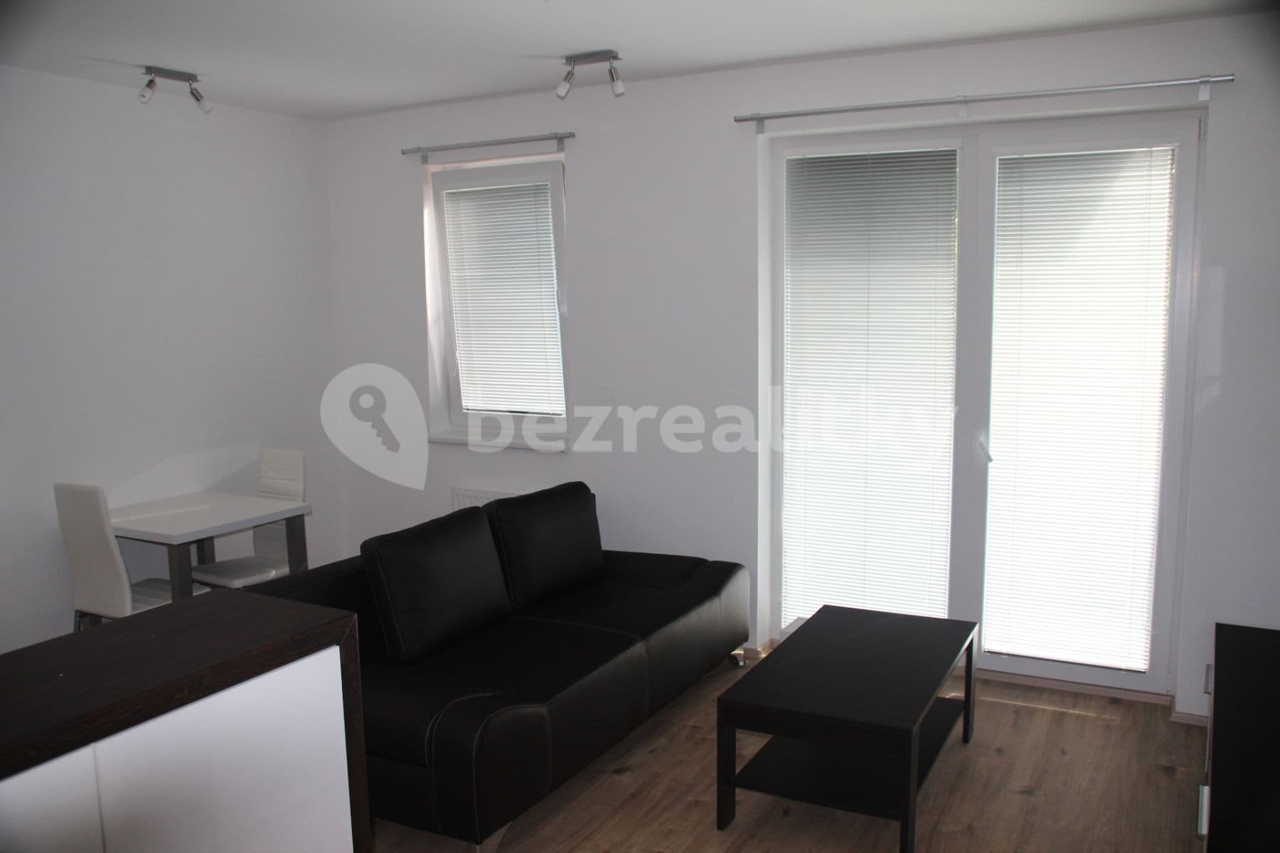 1 bedroom with open-plan kitchen flat to rent, 47 m², Mojmírovo náměstí, Brno, Jihomoravský Region 1 bedroom with open-plan kitchen flat to rent, 47 m², Mojmírovo náměstí, Brno, Jihomoravský Region