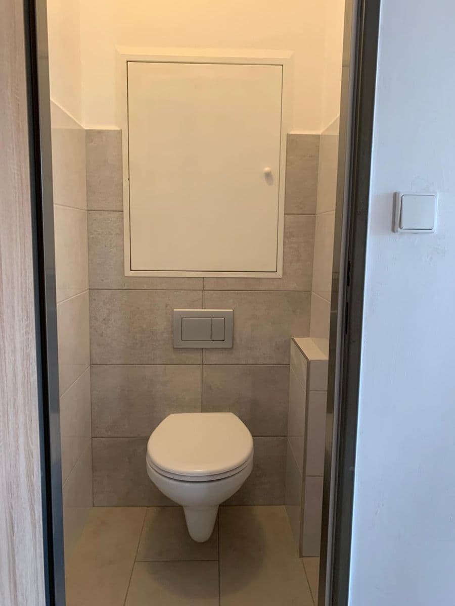 Small studio flat to rent, 38 m², Běchorská, Prague, Prague Small studio flat to rent, 38 m², Běchorská, Prague, Prague