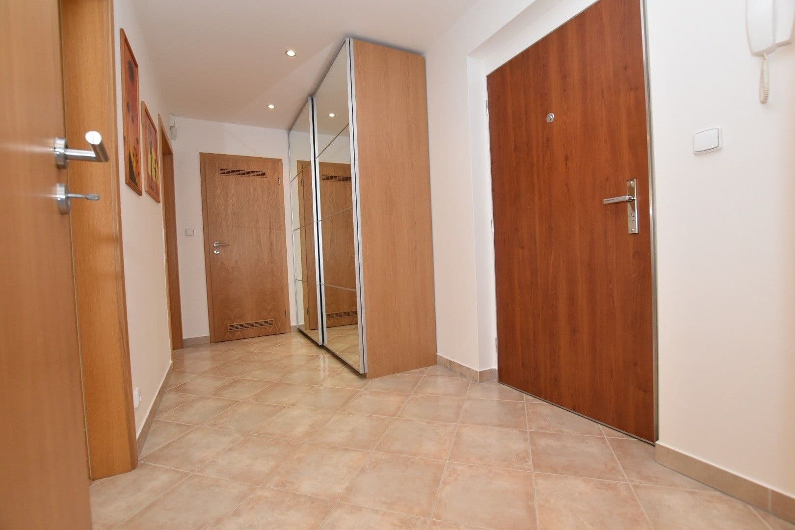 1 bedroom with open-plan kitchen flat to rent, 52 m², Pečárková, Prague, Prague 1 bedroom with open-plan kitchen flat to rent, 52 m², Pečárková, Prague, Prague