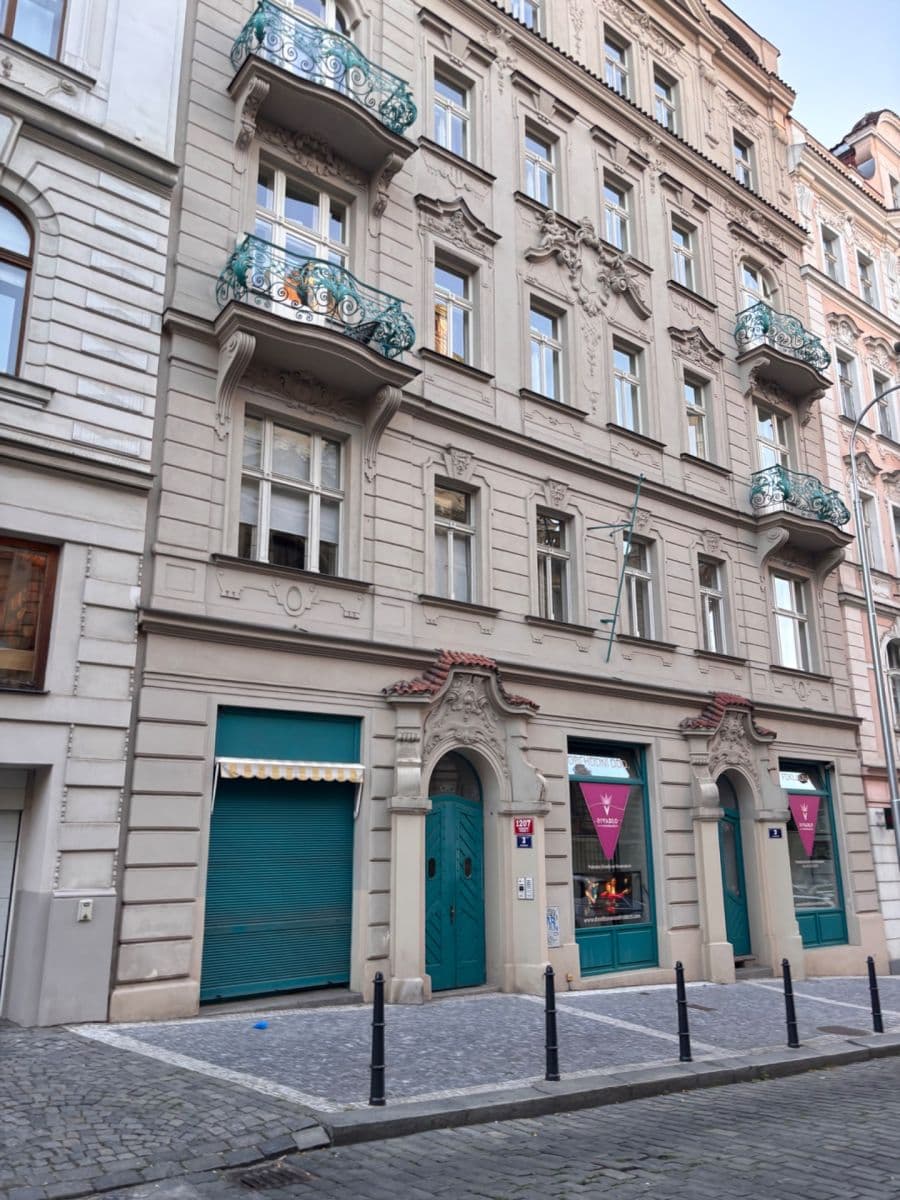 1 bedroom with open-plan kitchen flat to rent, 49 m², Ibsenova, Prague, Prague 1 bedroom with open-plan kitchen flat to rent, 49 m², Ibsenova, Prague, Prague