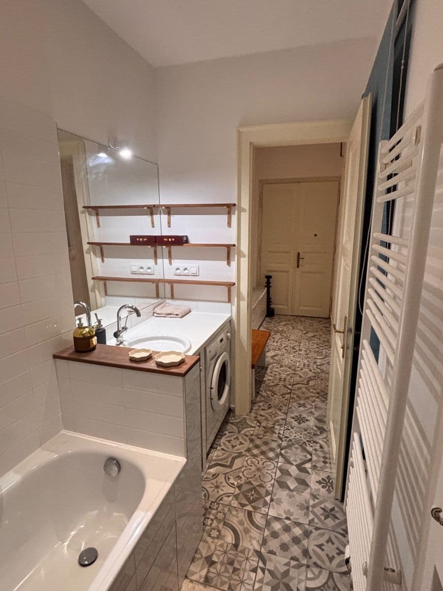 1 bedroom with open-plan kitchen flat to rent, 49 m², Ibsenova, Prague, Prague 1 bedroom with open-plan kitchen flat to rent, 49 m², Ibsenova, Prague, Prague