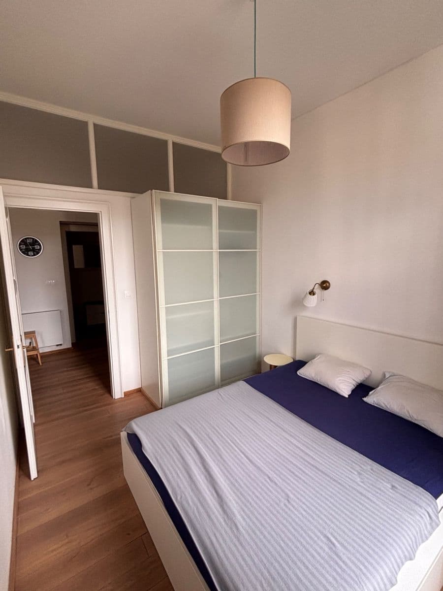1 bedroom with open-plan kitchen flat to rent, 49 m², Ibsenova, Prague, Prague 1 bedroom with open-plan kitchen flat to rent, 49 m², Ibsenova, Prague, Prague
