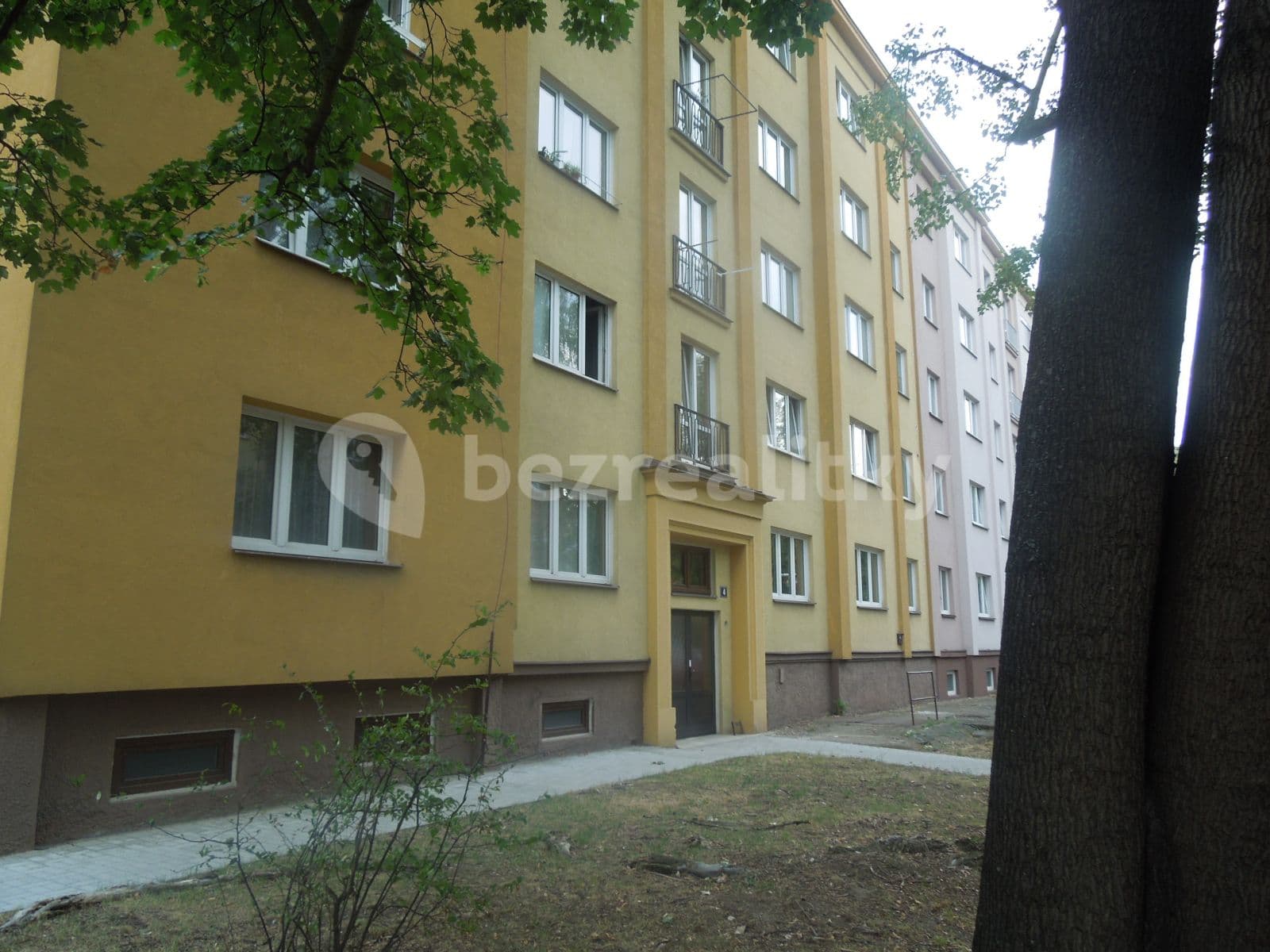 2 bedroom flat to rent, 67 m², Kremličkova, Prague, Prague 2 bedroom flat to rent, 67 m², Kremličkova, Prague, Prague