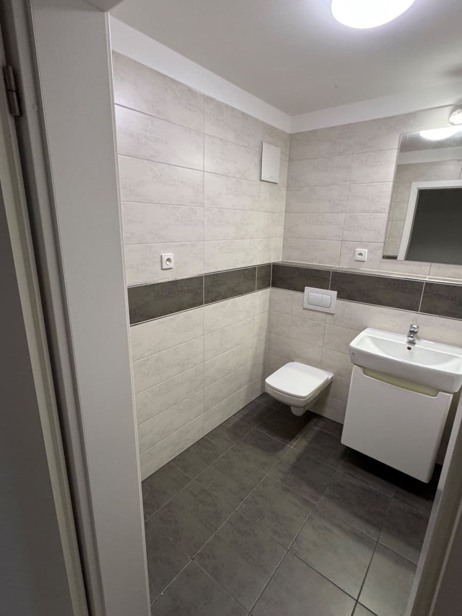 Studio flat to rent, 35 m², Pavla Beneše, Prague, Prague Studio flat to rent, 35 m², Pavla Beneše, Prague, Prague