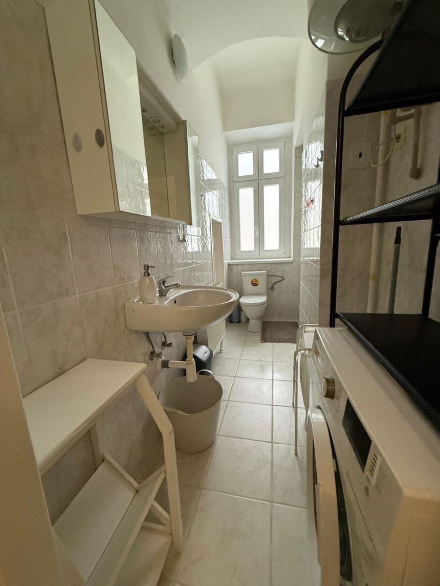 1 bedroom with open-plan kitchen flat to rent, 70 m², Koterovská, Plzeň, Plzeňský Region 1 bedroom with open-plan kitchen flat to rent, 70 m², Koterovská, Plzeň, Plzeňský Region