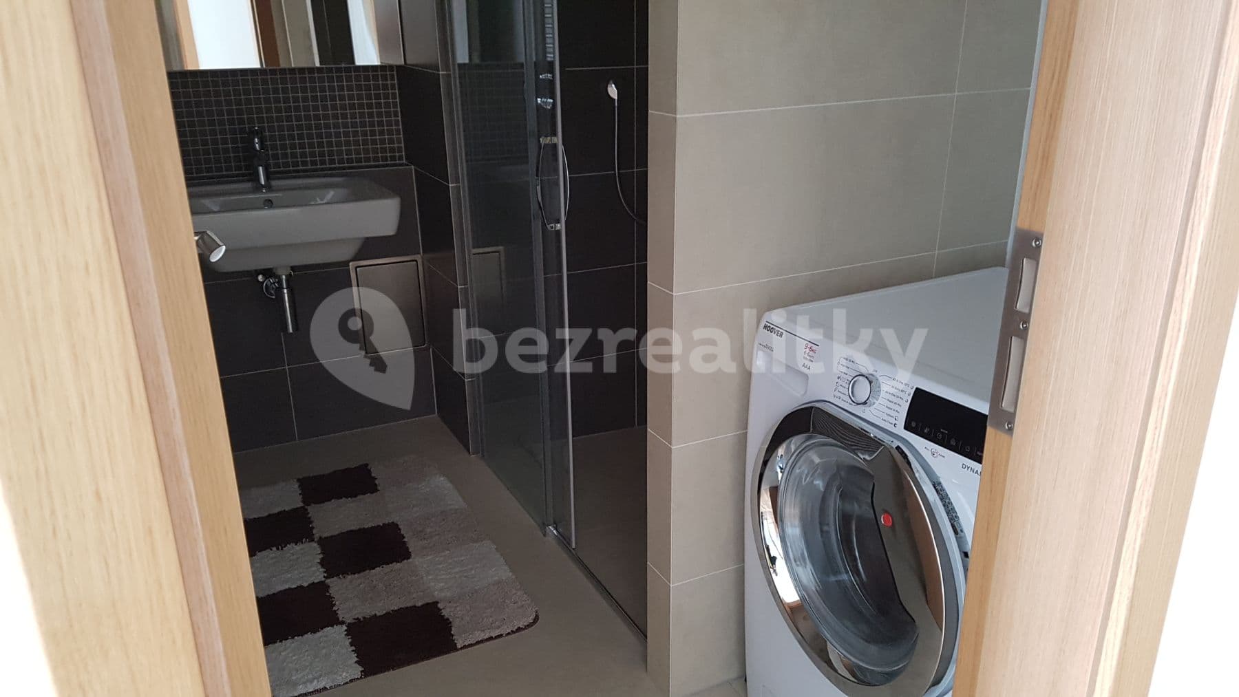 1 bedroom with open-plan kitchen flat to rent, 61 m², Mokropeská, Černošice, Středočeský Region 1 bedroom with open-plan kitchen flat to rent, 61 m², Mokropeská, Černošice, Středočeský Region