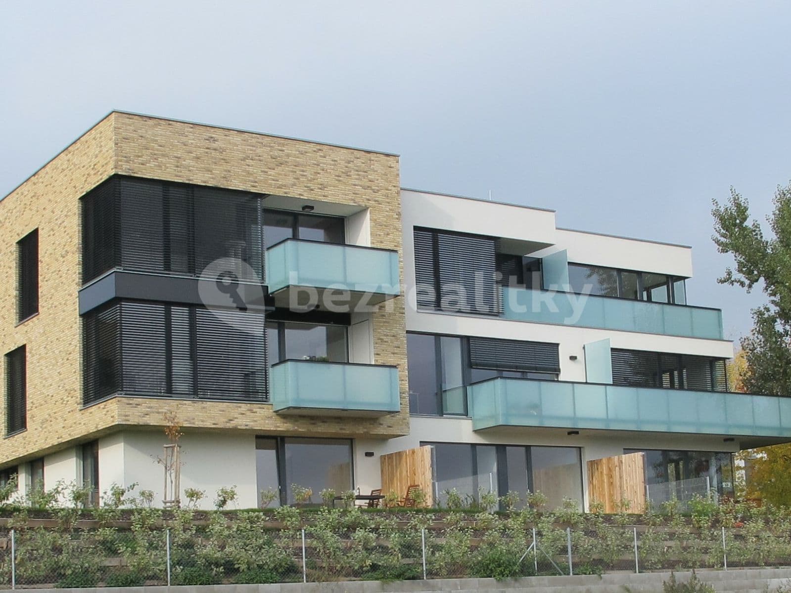 1 bedroom with open-plan kitchen flat to rent, 61 m², Mokropeská, Černošice, Středočeský Region 1 bedroom with open-plan kitchen flat to rent, 61 m², Mokropeská, Černošice, Středočeský Region