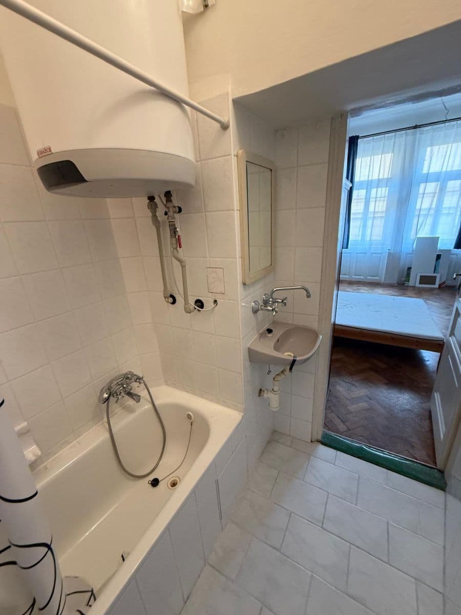 1 bedroom flat to rent, 37 m², Na Výtoni, Prague, Prague 1 bedroom flat to rent, 37 m², Na Výtoni, Prague, Prague