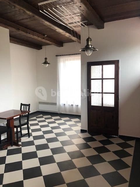 Small studio flat to rent, 34 m², Kostelecká, Sulice, Středočeský Region Small studio flat to rent, 34 m², Kostelecká, Sulice, Středočeský Region