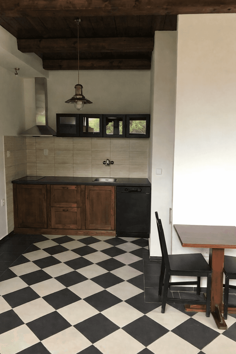 Small studio flat to rent, 34 m², Kostelecká, Sulice, Středočeský Region Small studio flat to rent, 34 m², Kostelecká, Sulice, Středočeský Region