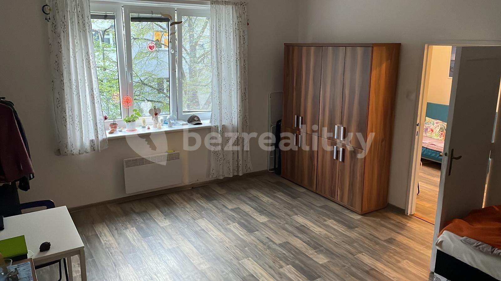 1 bedroom with open-plan kitchen flat to rent, 51 m², Za Vokovickou Vozovnou, Prague, Prague