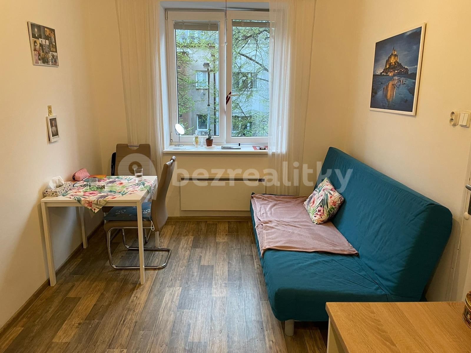 1 bedroom with open-plan kitchen flat to rent, 51 m², Za Vokovickou Vozovnou, Prague, Prague 1 bedroom with open-plan kitchen flat to rent, 51 m², Za Vokovickou Vozovnou, Prague, Prague