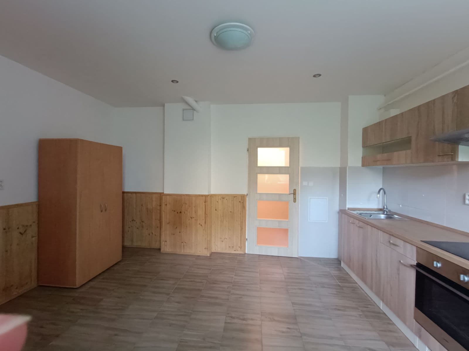 1 bedroom with open-plan kitchen flat to rent, 36 m², Milady Horákové, Brno, Jihomoravský Region 1 bedroom with open-plan kitchen flat to rent, 36 m², Milady Horákové, Brno, Jihomoravský Region
