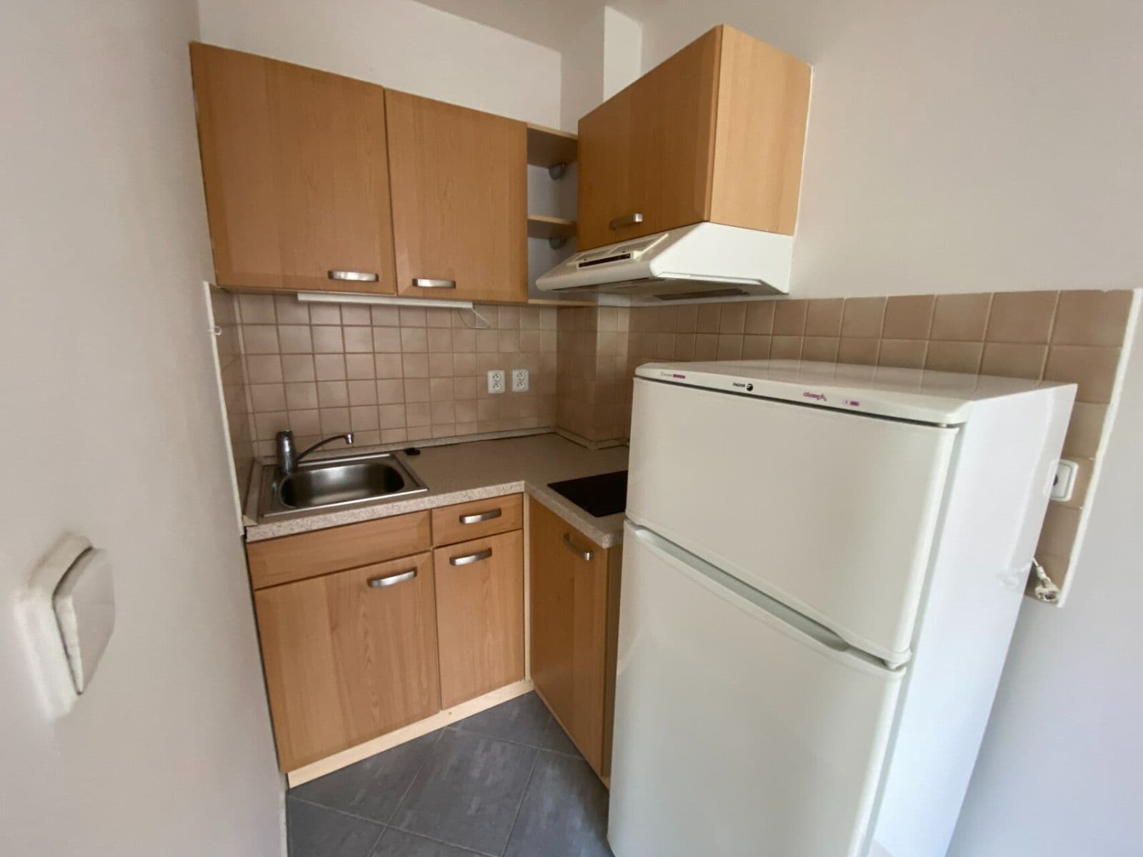 Studio flat to rent, 26 m², Umělecká, Prague, Prague Studio flat to rent, 26 m², Umělecká, Prague, Prague