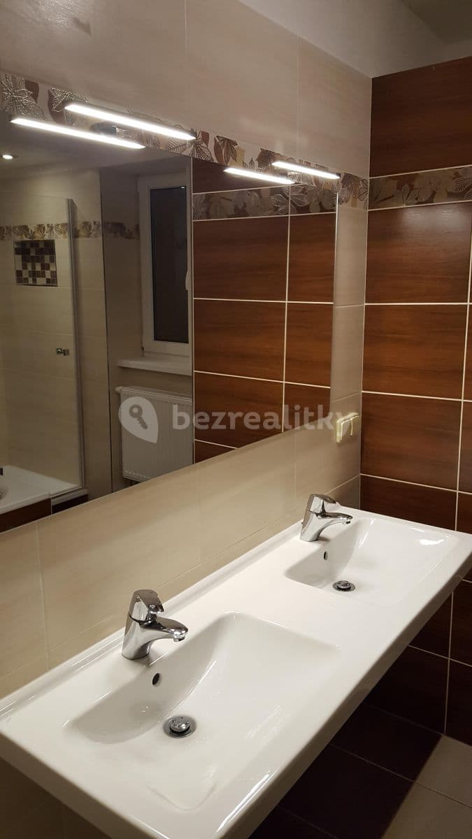 3 bedroom flat to rent, 72 m², Maxe Švabinského, Frýdek-Místek, Moravskoslezský Region 3 bedroom flat to rent, 72 m², Maxe Švabinského, Frýdek-Místek, Moravskoslezský Region