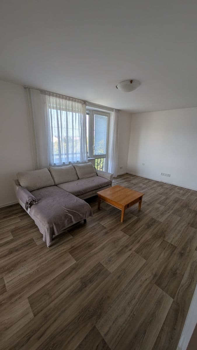 3 bedroom flat to rent, 74 m², Olgy Scheinpflugové, Slaný, Středočeský Region 3 bedroom flat to rent, 74 m², Olgy Scheinpflugové, Slaný, Středočeský Region