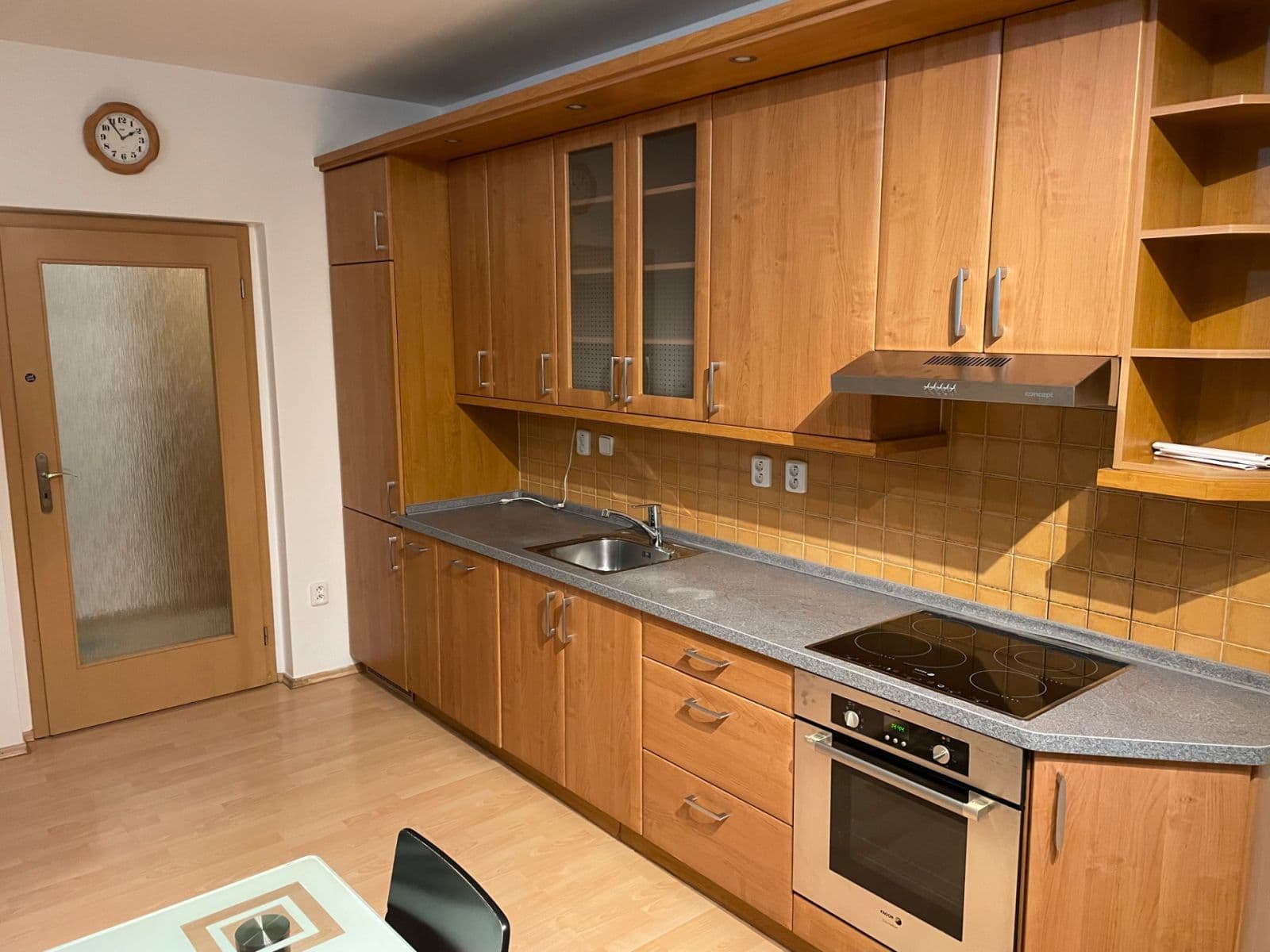 2 bedroom with open-plan kitchen flat to rent, 70 m², Toužimská, Prague, Prague 2 bedroom with open-plan kitchen flat to rent, 70 m², Toužimská, Prague, Prague