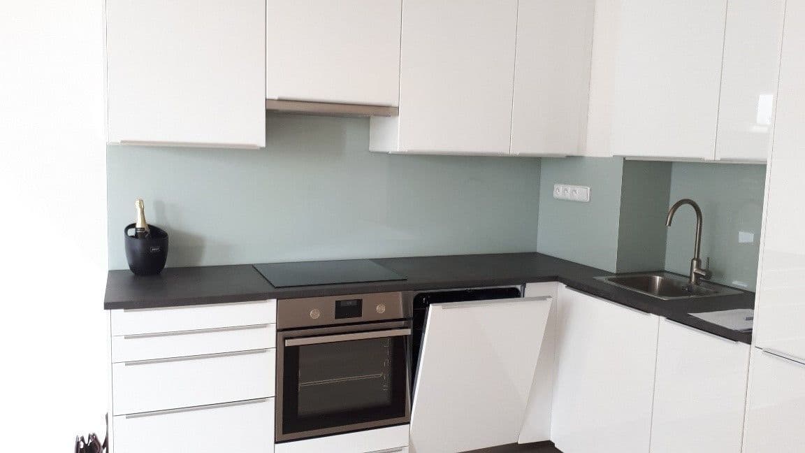 1 bedroom with open-plan kitchen flat to rent, 50 m², Padovská, Prague, Prague 1 bedroom with open-plan kitchen flat to rent, 50 m², Padovská, Prague, Prague