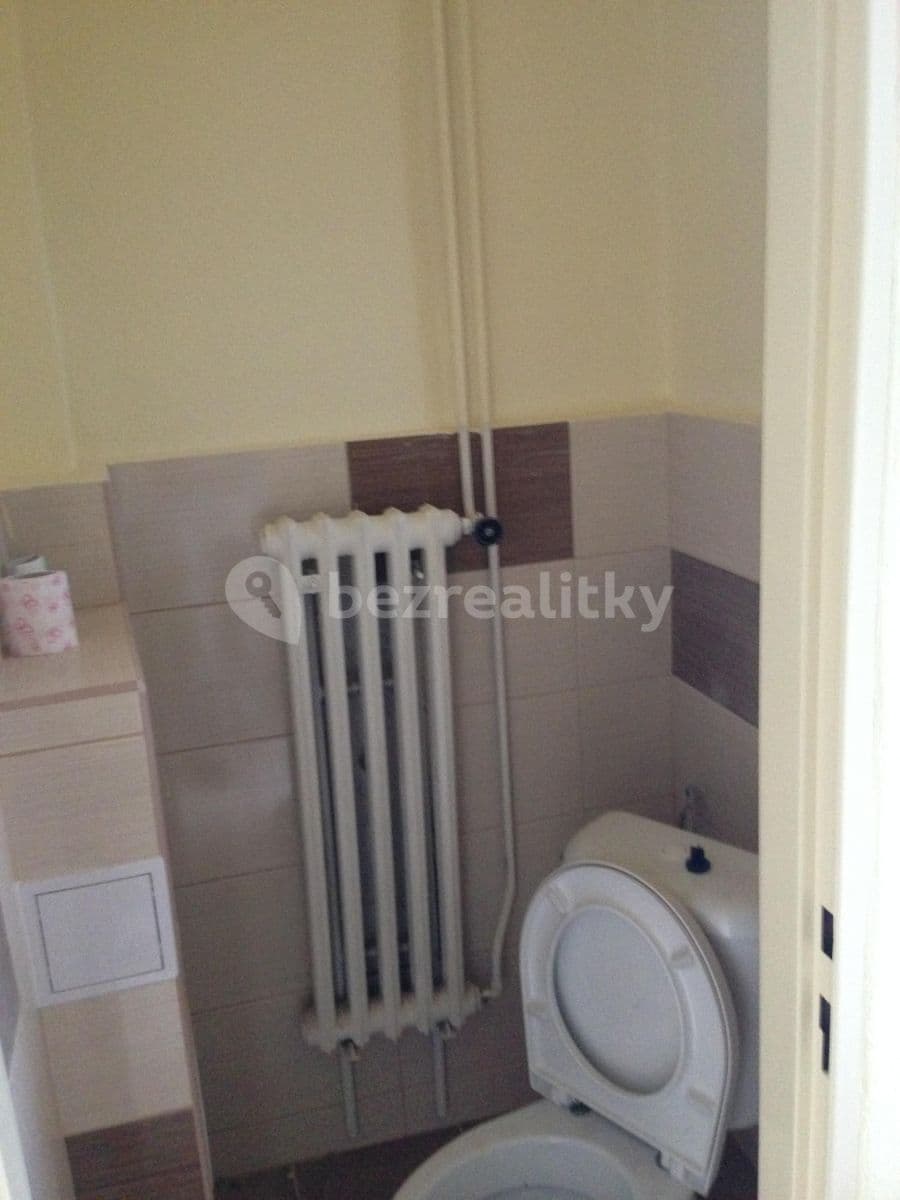 5 bedroom flat to rent, 10 m², Moskevská, Prague, Prague 5 bedroom flat to rent, 10 m², Moskevská, Prague, Prague