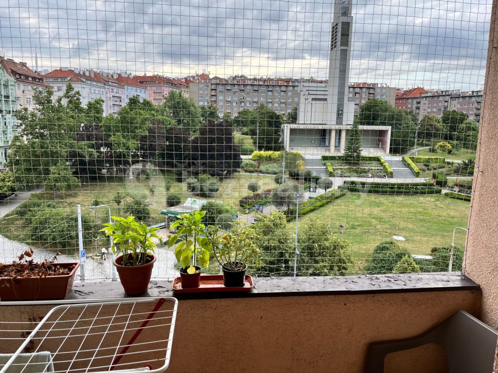 5 bedroom flat to rent, 10 m², Moskevská, Prague, Prague 5 bedroom flat to rent, 10 m², Moskevská, Prague, Prague